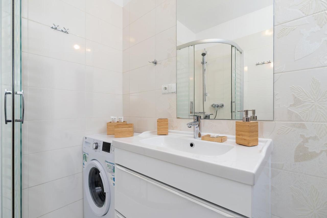 Stara Polana & By Renters Prestige Apartment *